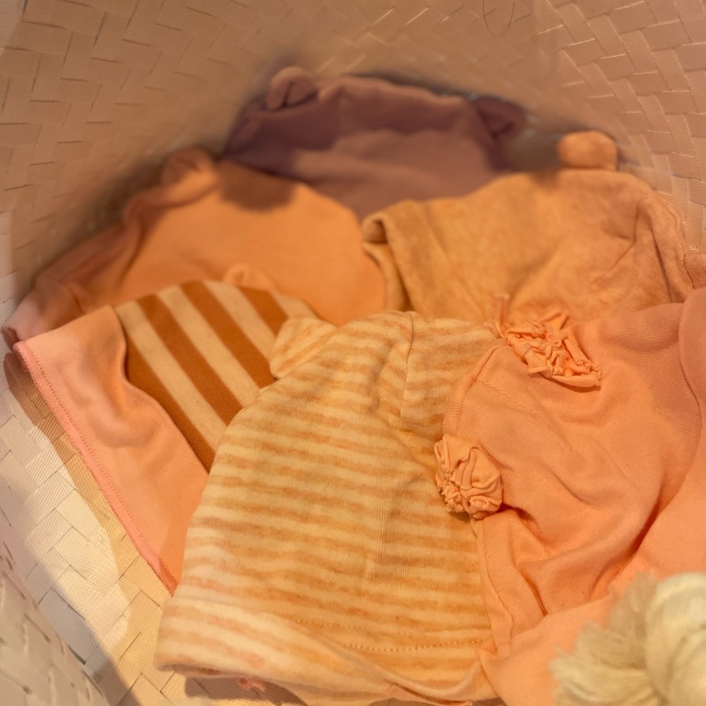Set of 6 infant hats - Picture 5 of 5